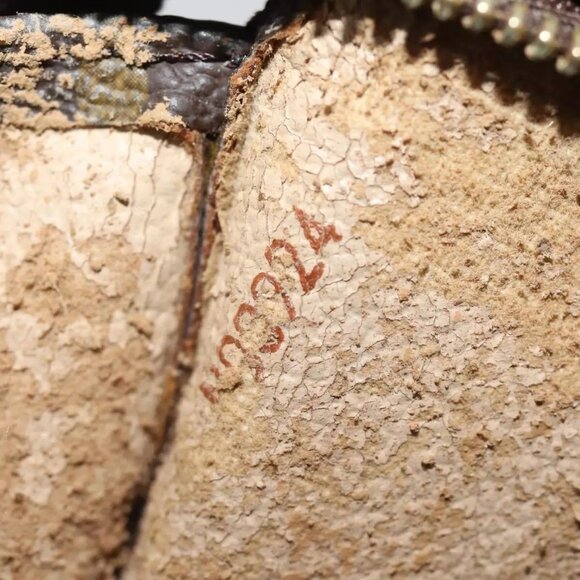 LOUIS VUITTON Monogram Poche Toilette 26 Pouch - Picture 13 of 16